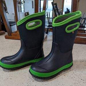 Bogs kids size 3 boots